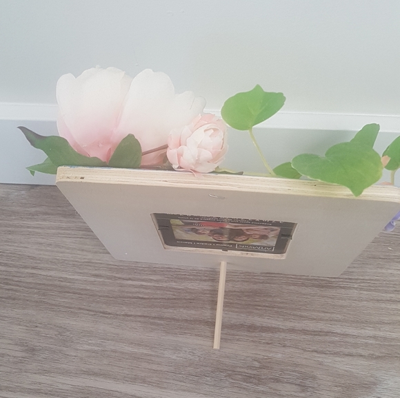 Flower Frame [3.7 x 3.7” opening] - Picture 6 of 7